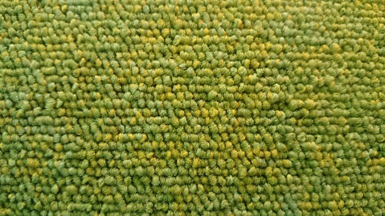 Interface Heuga 584 / Bouclé / 50 cm x 50 cm / Green