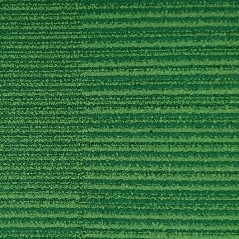 Interface Equilibrium / Bouclé / 50 cm x 50 cm / Green