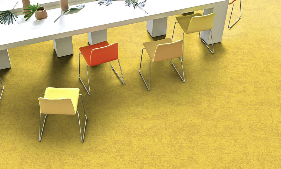 Yellow carpet tiles / 