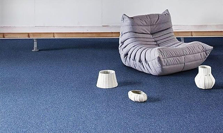 Bouclé carpet tiles / 